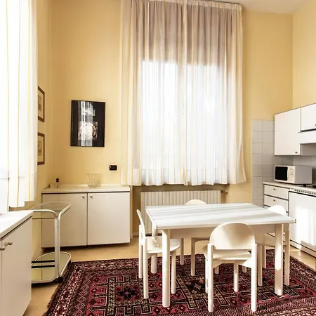 Ξενοδοχείο με διαμερίσματα Liberty Πάρμα