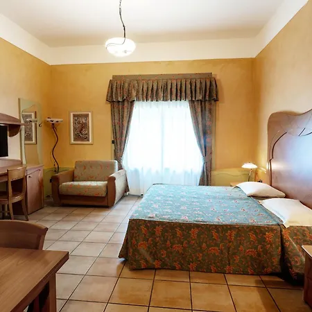 Liberty Apart Otel Parma